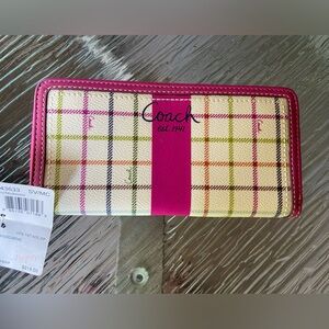 Coach canvas checkered wallet.  New with tags.  Smoke free home